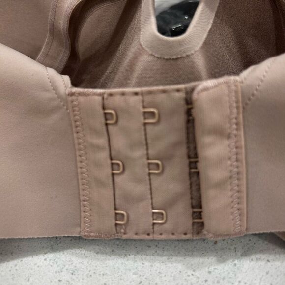 NWOT Maidenform Dreamwire Back Smoothing T-Shirt Bra 38D Nude Full Coverage - Picture 11 of 12